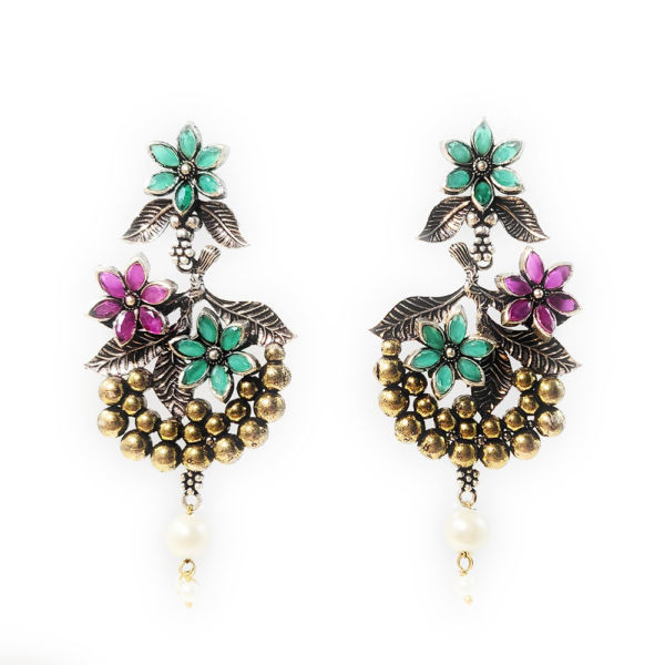 Floral Design Elegant Fashion Earrings