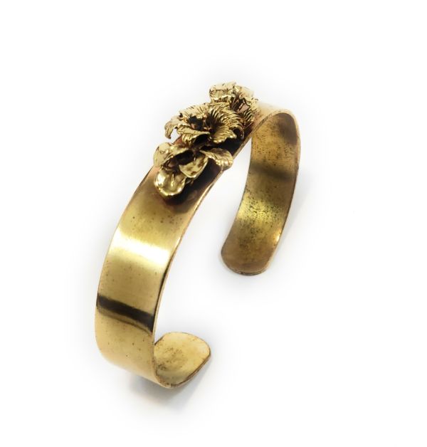 Free Size Adjustable Floral Design Bracelet for Women- Golden