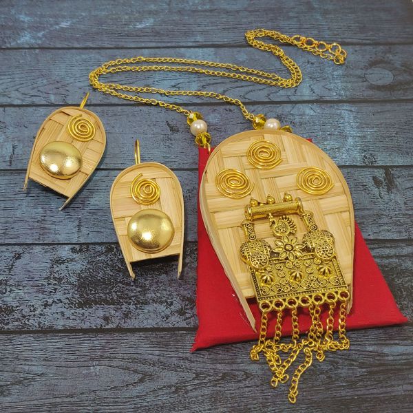 Handmade Bamboo & Fabric Long Necklace and Earring Set for Women- Red - Image 3