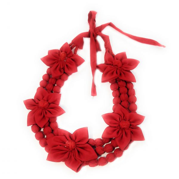 Red Floral Design Handmade Fabric Necklace - Image 2
