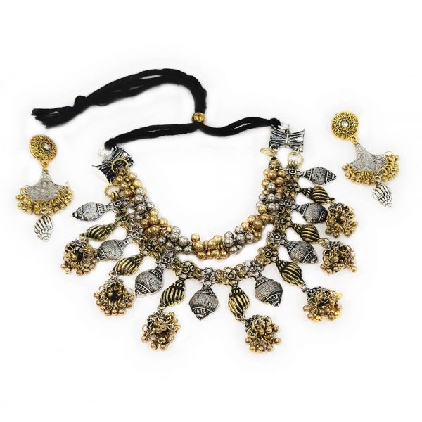 Shell Design Dual Tone Ghungroo Necklace and Earring Set - Image 5