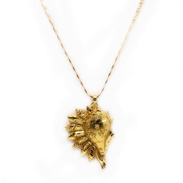 Gold Plated Conch Shell Design Pendant Necklace with Chain - Image 3