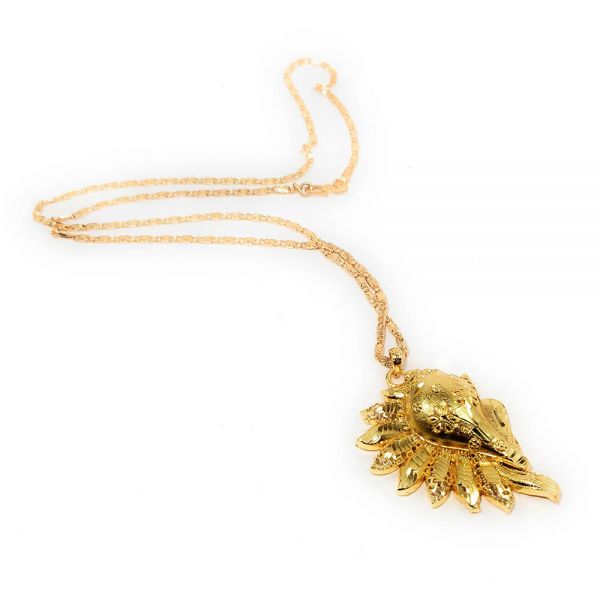 Gold Plated Conch Shell Design Pendant Necklace with Chain - Image 2