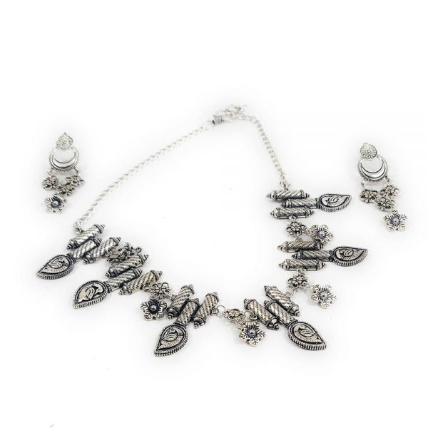 Oxidised German Silver Peacock and Flower Design Choker Necklace and Earring Set - Image 5