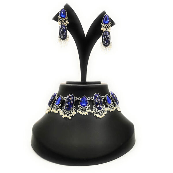 Oxidised Floral Resin Necklace and Earrings Set - Image 8
