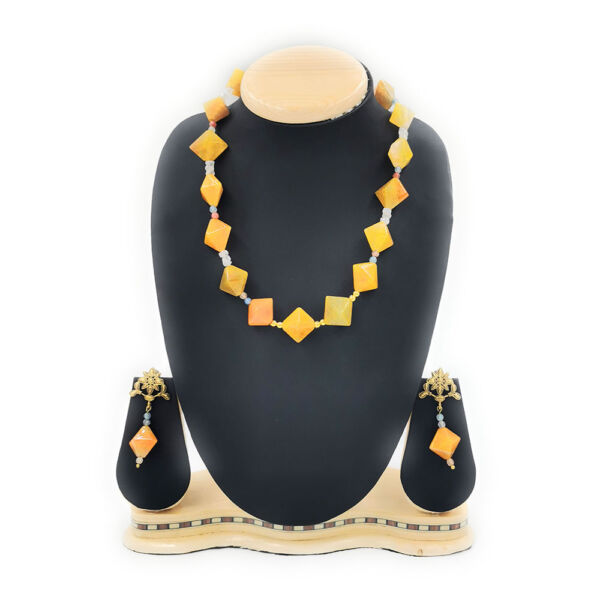Agate Beads Necklace and Earrings Set - Image 3