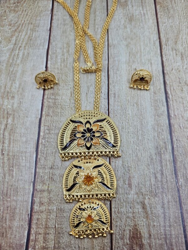 Unique Necklace set with Earrings - Image 4