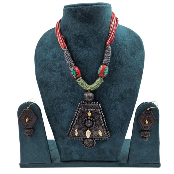 Handmade Terracotta Stylish Shape Necklace set with Earrings.